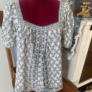 Max Studio Blue and White Floral Blouse